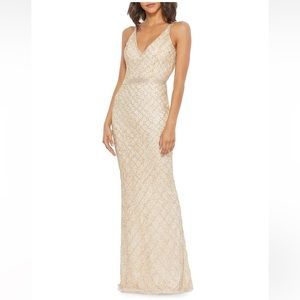 Mac Duggal
Sequined A-Line Gown